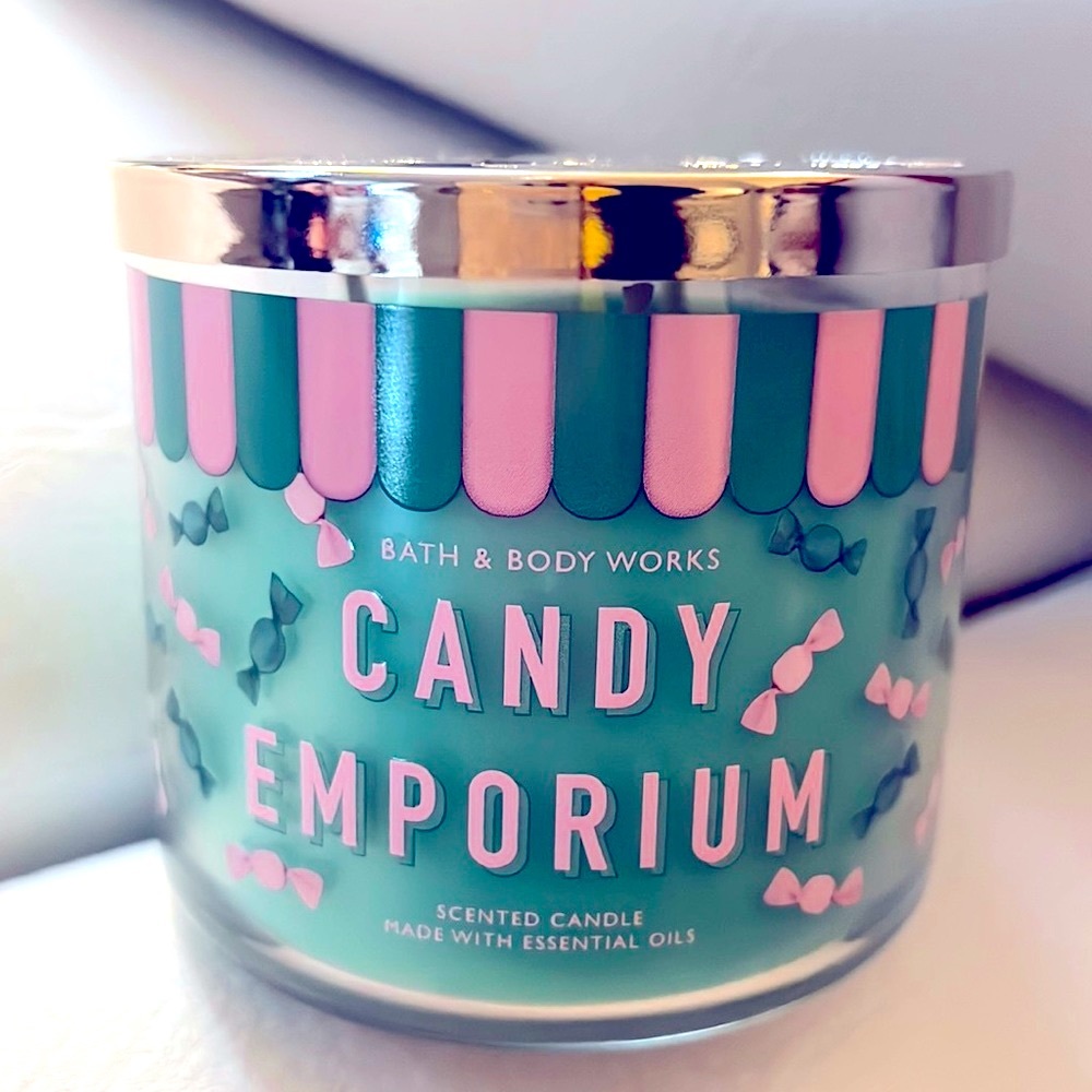 Candy Emporium Candle!